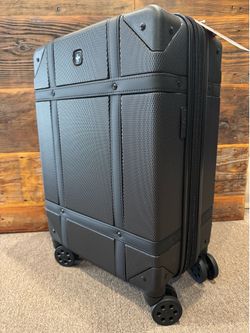 NEW SwissGear 19” Hardside Trunk Carry-On Spinner Suitcase – Black