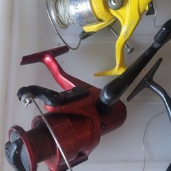 Fishing REELS lot