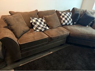 Brown couch *great condition*