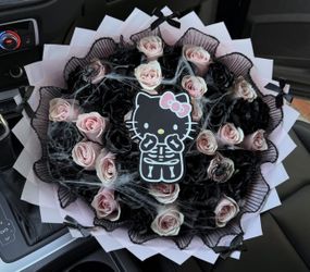 Hello Kitty Spooky Bouquet