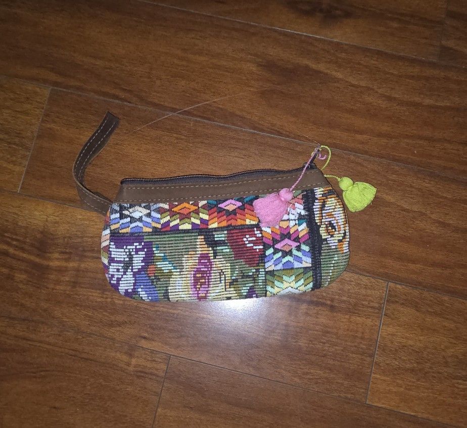Nena & Co. Handmade Wristlet Pouch β Peace Pilgrim Collection β Boho Ethnic Floral Pattern