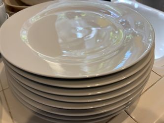 Maison Neuve Ceramic Dinnerware Set - White