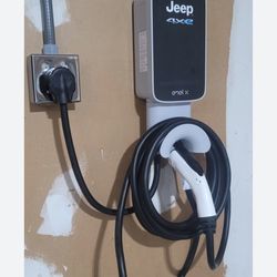 Jeep 4xe wall charger