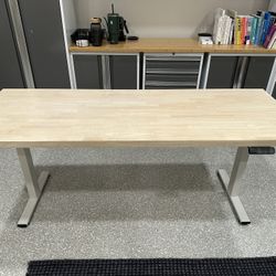 Standing Desk Real Wood Excellent Condition