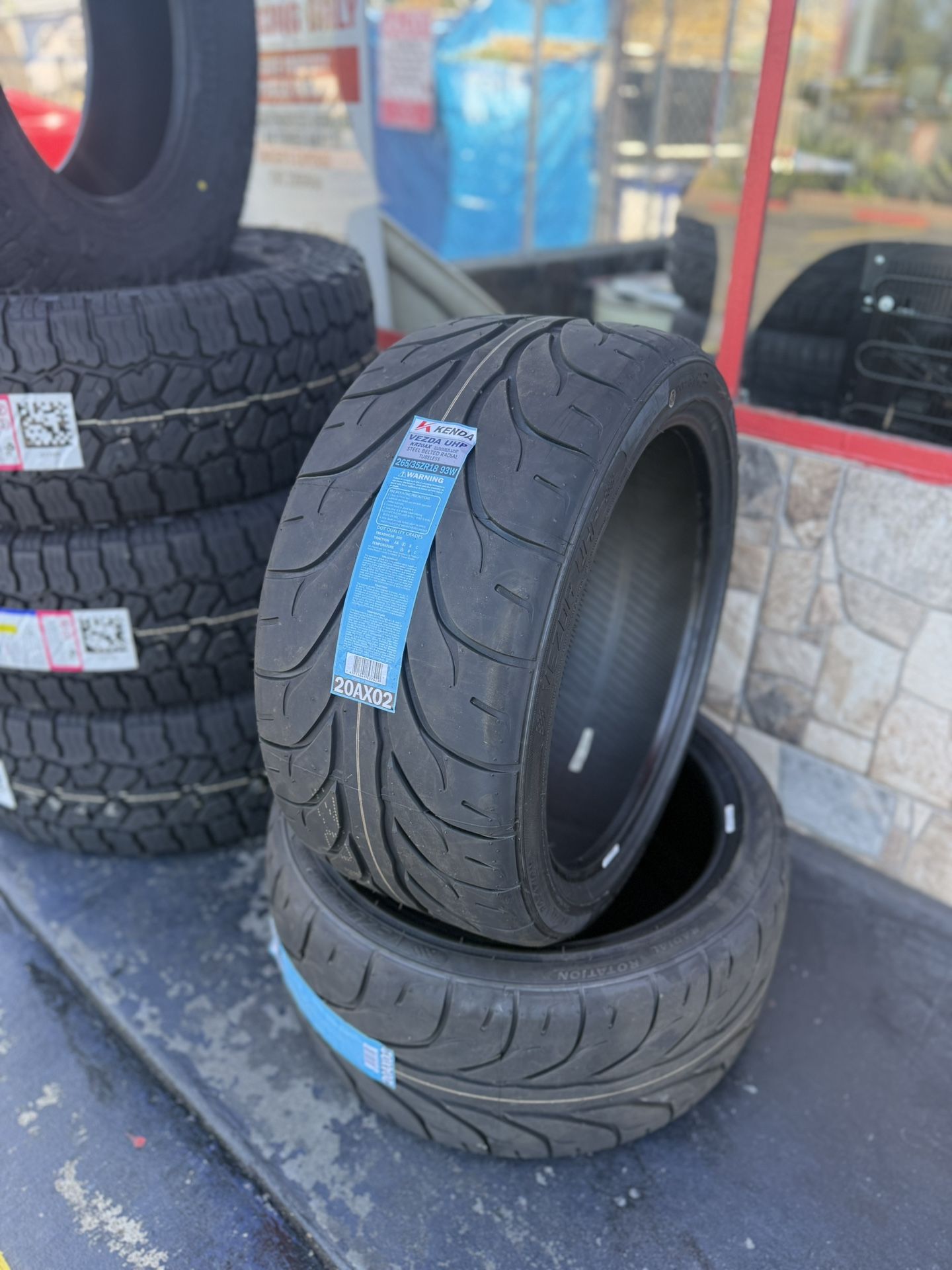 265/35/18 Kenda Vezda UHP KR20A‼️ EACH TIRE $150/ CADA LLANTA- INSTALLED AND BALANCED