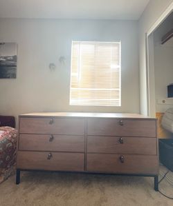 Modern dresser and nightstand set