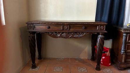 Vintage TV Stand