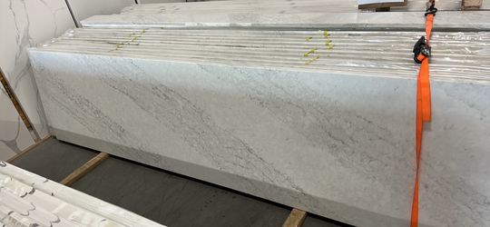 Quartz Countertop/Calacatta River