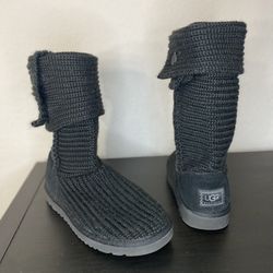 Black UGG Classic Cardy 