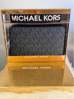 Michael Kors crossbody