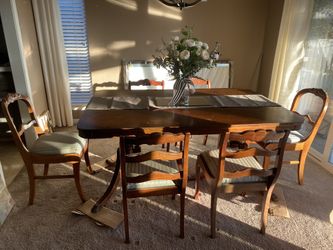 Solid Oak Dining Table & 6 Chairs