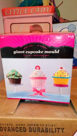 Silicone giant cupcake mold