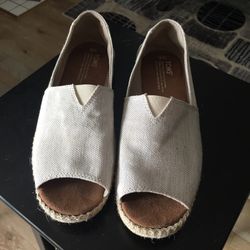 Toms Shoes Size 9W