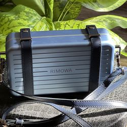 CD x Rimo Collab Luxury Metal Crossbody Bag