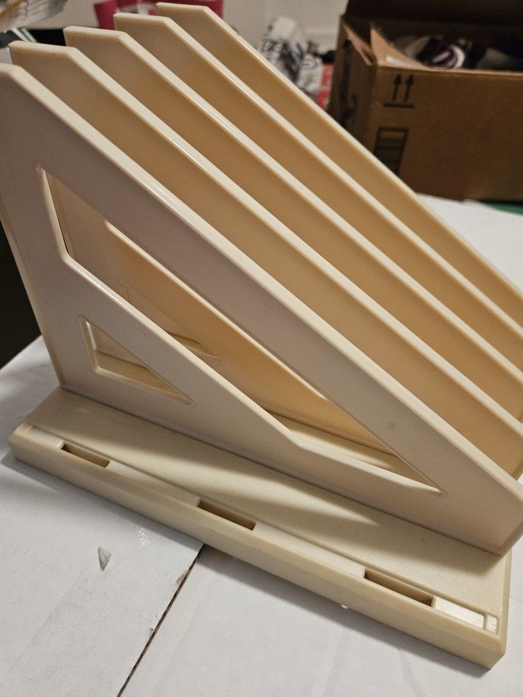 Tray Slot Holder Adjustable