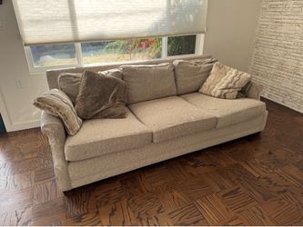 Huge 3-Seat Bernhardt Beige Couch