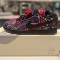 Nike SB Dunk Low Nardwuar