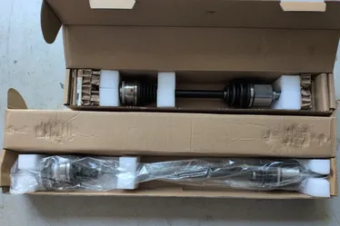 Hyundai Elantra Tiburon Kia Spectra 2.0L Automatic Front CV Axle Pair 66-3467 66-3469