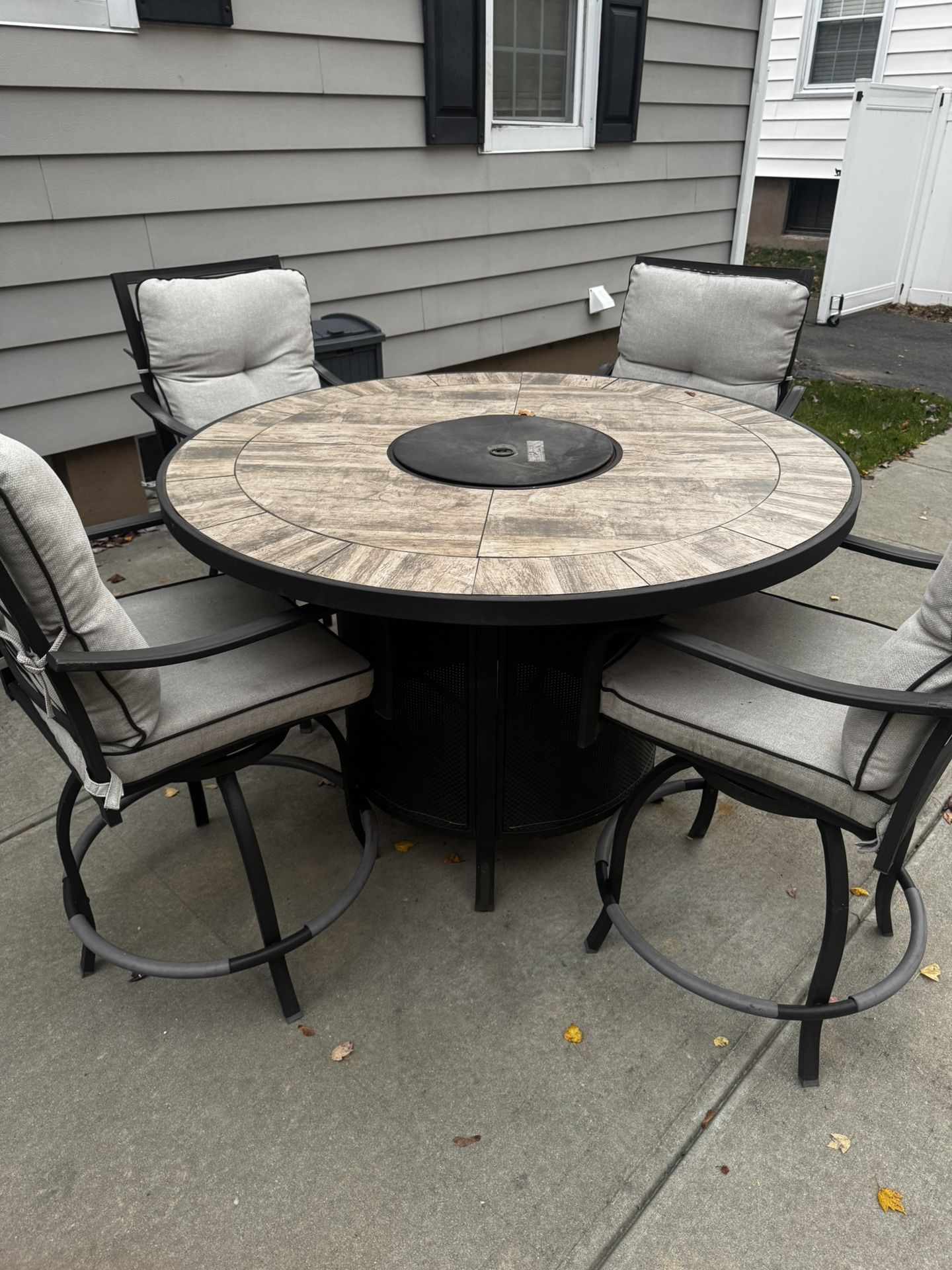 Outdoor Fire Pit Set 