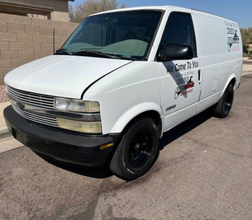 2000 Chevrolet Astro Van