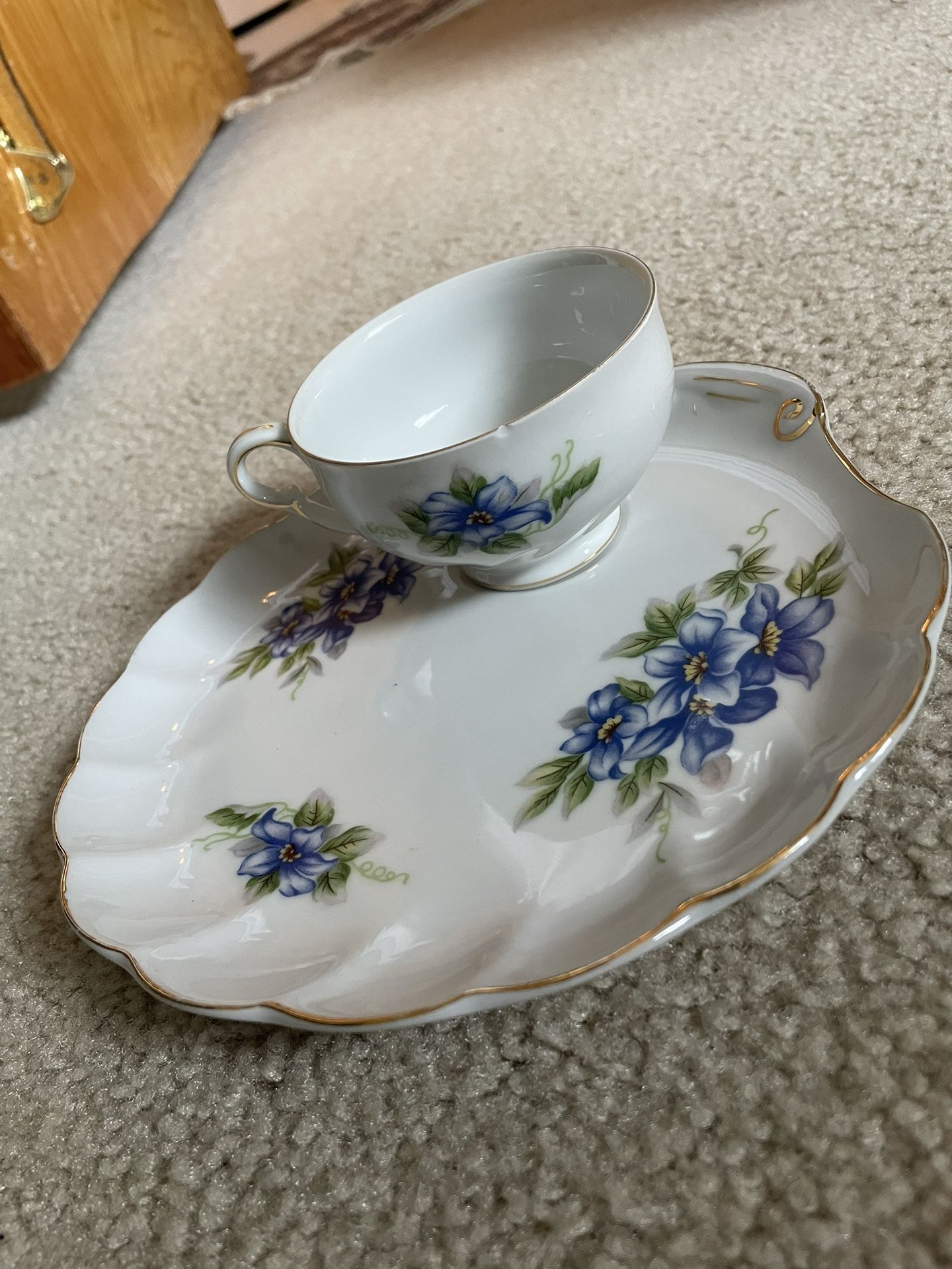 Blue Violet Tea Cup & Plate Set Of 7