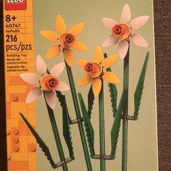LEGO LEGO Flowers: Daffodils (40747)