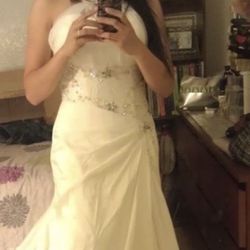 Wedding Gown/Dress Size 6 Thumbnail