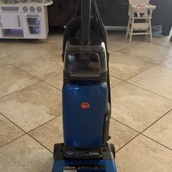 Hover Wind Tunnel Upright Vacuum 