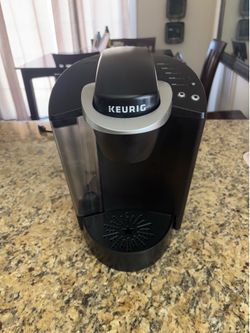 Keurig K-Classic single serve K-cup pod coffee maker