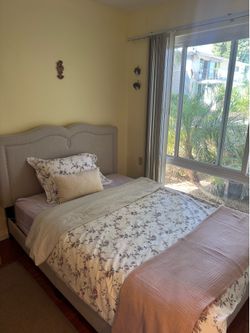 Upholstered Bed Frame w/ Nailhead Trim – Great Condition