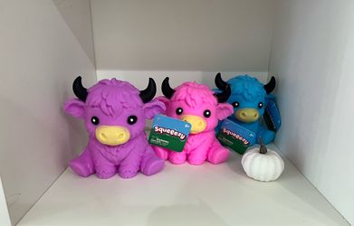Highland cow squeezy $10
