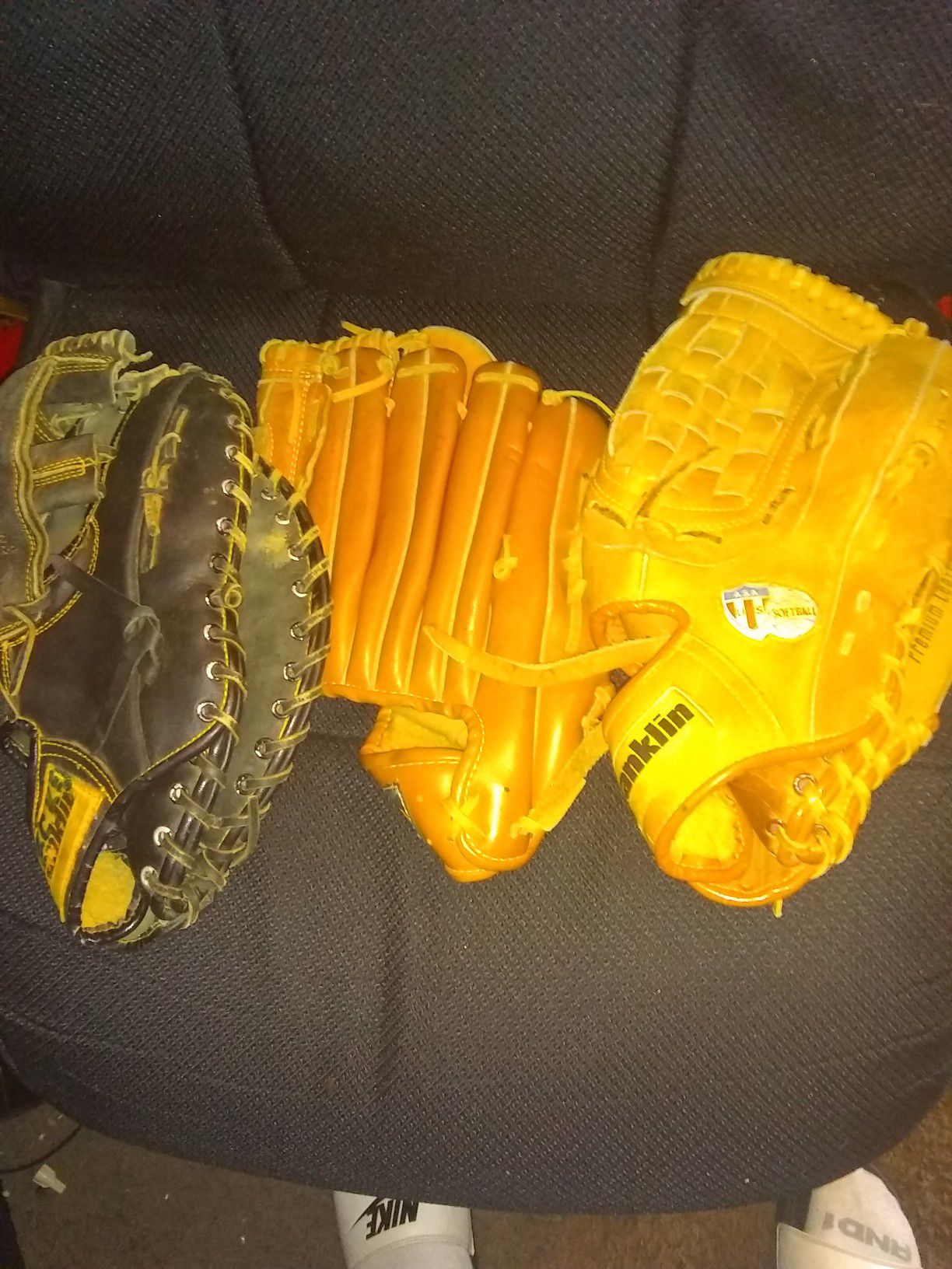 3-baseball gloves. Franklin great shape