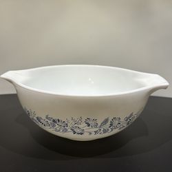 vintage Pyrex COLONIAL MIST blue on white Cinderella Bowl #443