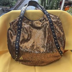 Beautiful Gold Shoulder Bag 