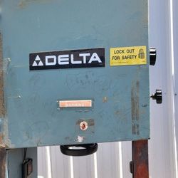 20" Band Saw Delta 220 Volt 2 HP Wood Cutting Bandsaw
