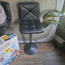 Free Bar Stools