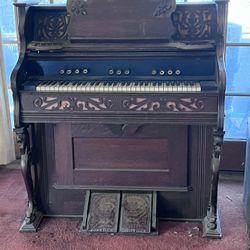 Beckwith Pump Organ 