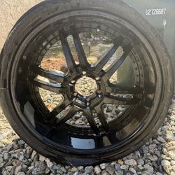 Rines 24” Negros – Usados, con detalles cosméticos / Black 24” Rims – Used, Cosmetic Wear