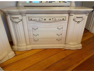 Luxury Ornate Ivory & Gold Bedroom Set – Bed, Armoire, Dresser & Nightstand