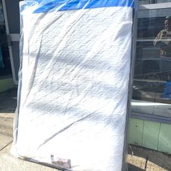 MATTRESS SALE BRAND NEW TWIN SIZE $115. FULL SIZE $190. QUEEN SIZE $200 KING SIZE $390 LOCATION 303 POCASSET AVE PROVIDENCE RI 