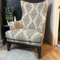 Accent Chair 