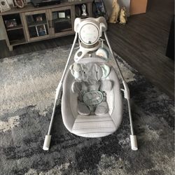Ingenuity InLighten Soothing swing-Van
