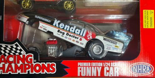 Racing Champions Funny Car 1:24 Diecatst