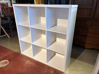 CLOSETMAID White 9-Cube Display Shelf