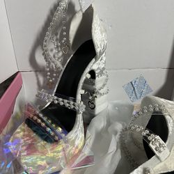 Sugar Thrills: White High Heels size 7