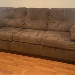 Moving American Signature Sofa-$140- West Kendall