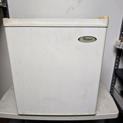 Whirlpool Mini Fridge