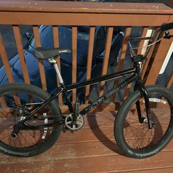 GT Pro Series BMX bike 
