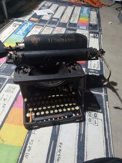 Typewriter really old