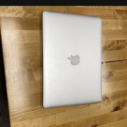 macbook air 13in
